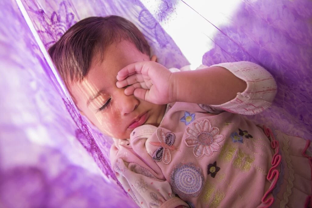 un bébé qui dort bien la nuit