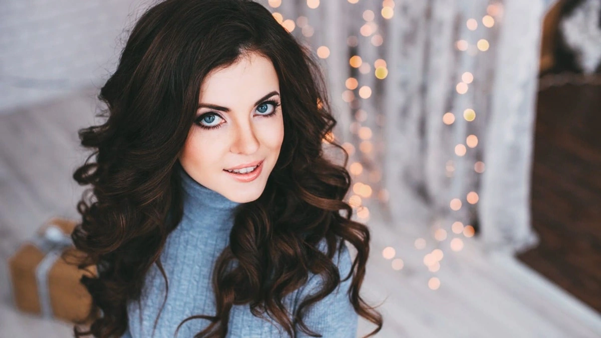 Pourquoi les extensions adhésives naturelles séduisent autant ?